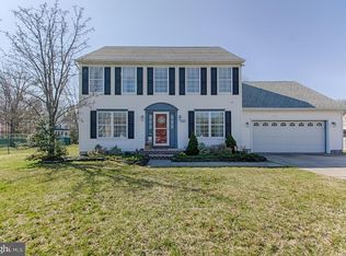 12 Eastgate Dr, Sicklerville, NJ 08081