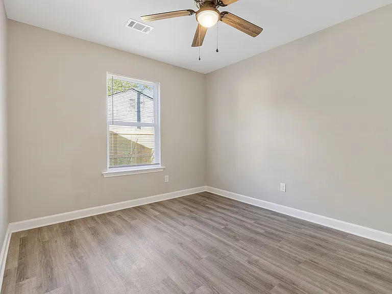 108 Pulaski Dr — Photo 14