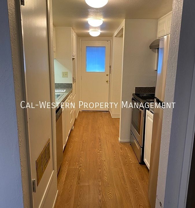 1st image of 21065 Red Fir Ct