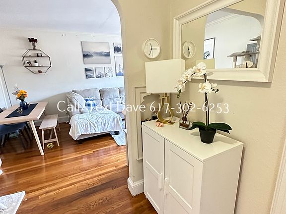 5th image of 2045 Commonwealth Ave APT 25