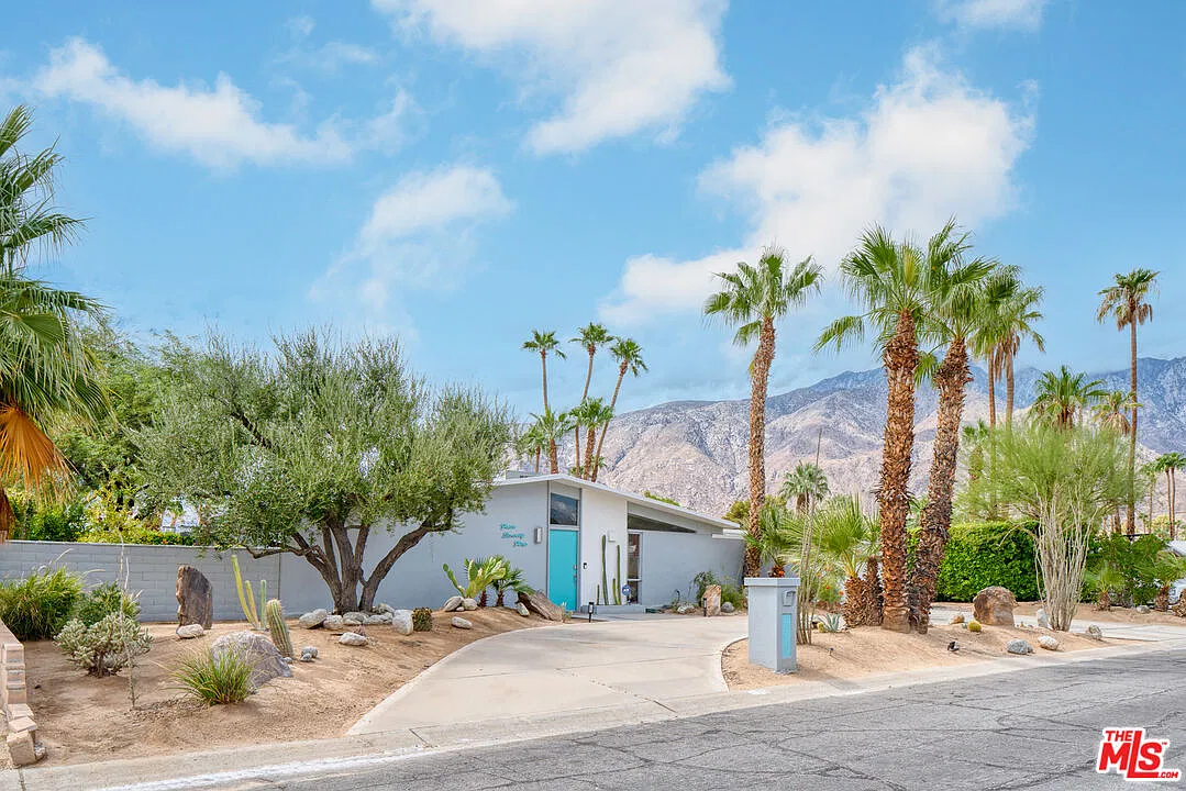 3 bed, 2.0 bath, 1225 sqft, $11,000 — Photo 3