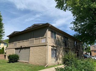 522 E Bloomington St APT B, Iowa City, IA 52245