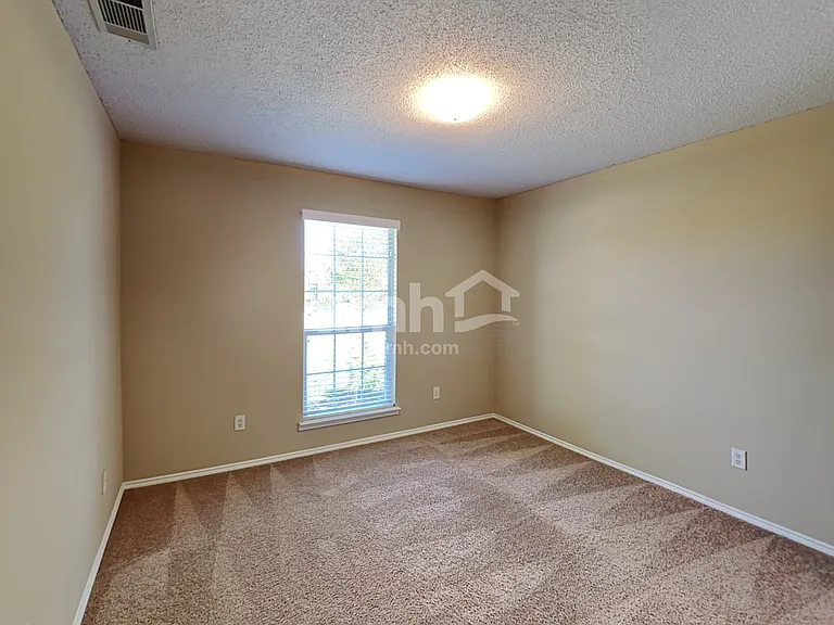 3999 Freedom Ln — Photo 13