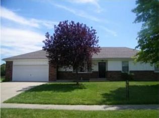 627 N Sycamore St, Gardner, KS 66030