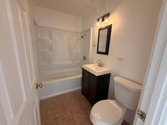 3rd image of 644 Cadman St