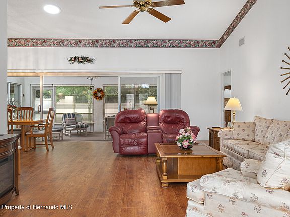 5th image of 7361 Willow Brook Dr
