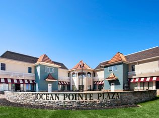 1 Memorial Dr UNIT 204, Waretown, NJ 08758