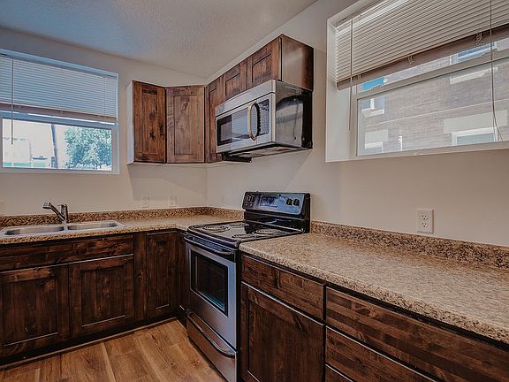 2nd image of 419 E 200 S APT 103