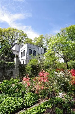 Sold by Corcoran | media 20