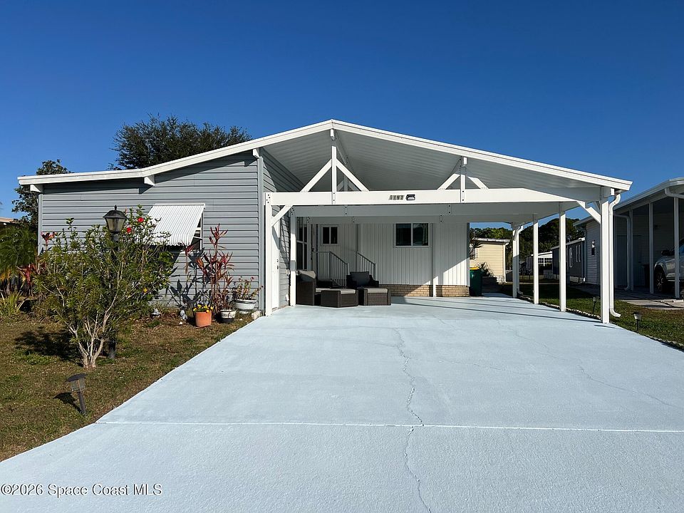 1st image of 1076 Royal Palm Dr