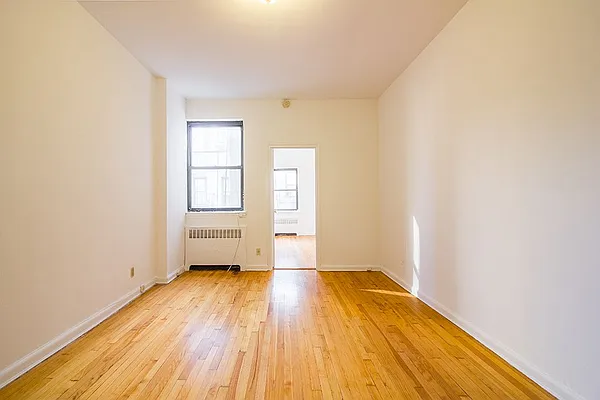 Rented by Keller Williams NYC | media 19