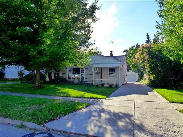1st image of 1370 Orchard Heights Dr