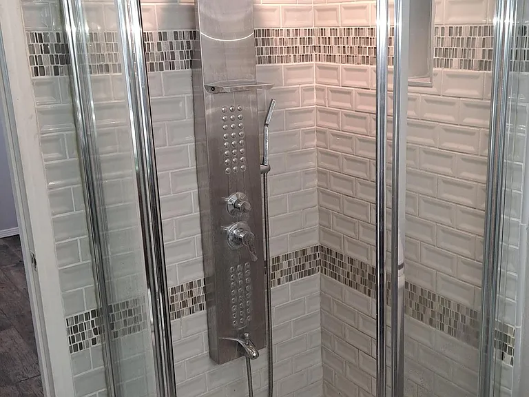 On-suite bathroom