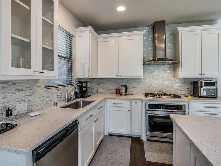 4654F Rhett Ln — Photo 18