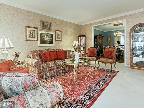 3rd image of 6472 La Petite Pl