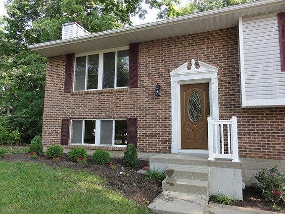 3rd image of 4227 Linchmere Dr