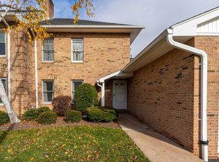 Castle Hills, Agawam, MA 01001