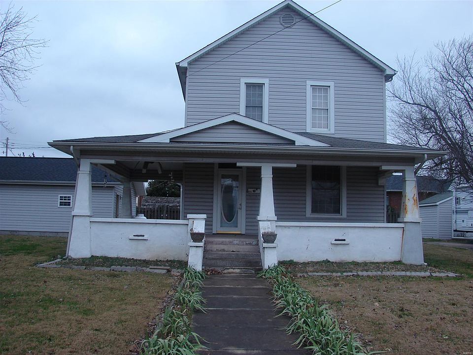 1st image of 905 N Market St