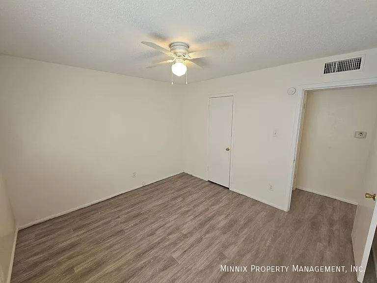 1600 Yonkers St #1 — Photo 13