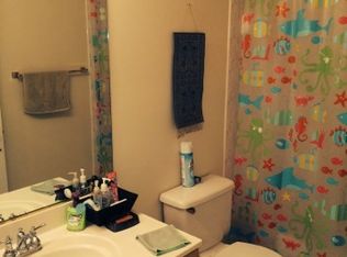 5701 Governors Pond Cir, Alexandria, VA 22310