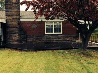 1516 Greentree Rd, Pittsburgh, PA 15220