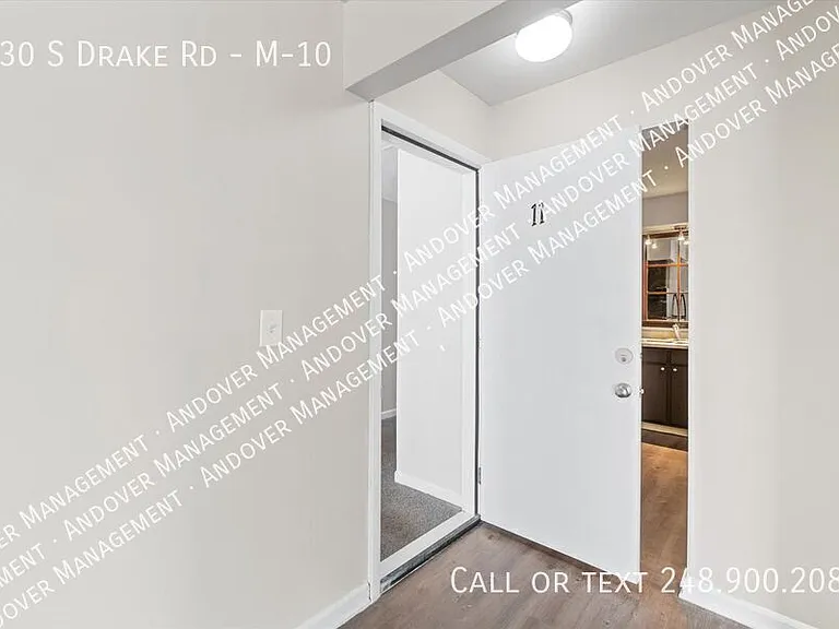 330 S Drake Rd #M-10 — Photo 26
