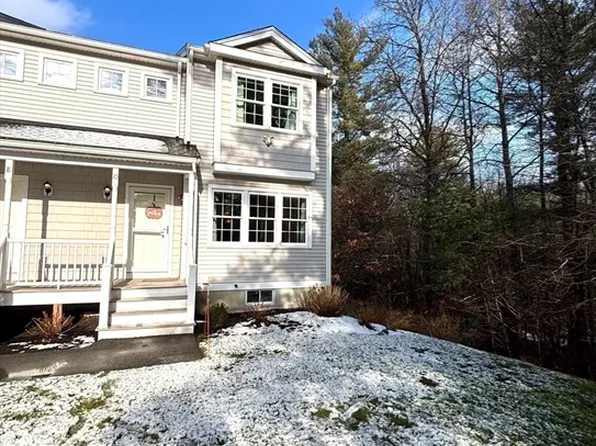 10 Great Cedar Dr #10, Hanson, MA 02341