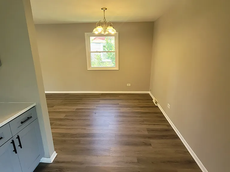 21549 Jeffery Ave — Photo 2