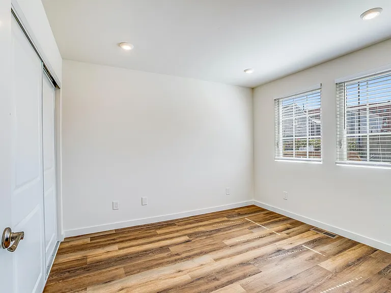 3410 Adeline St — Photo 15