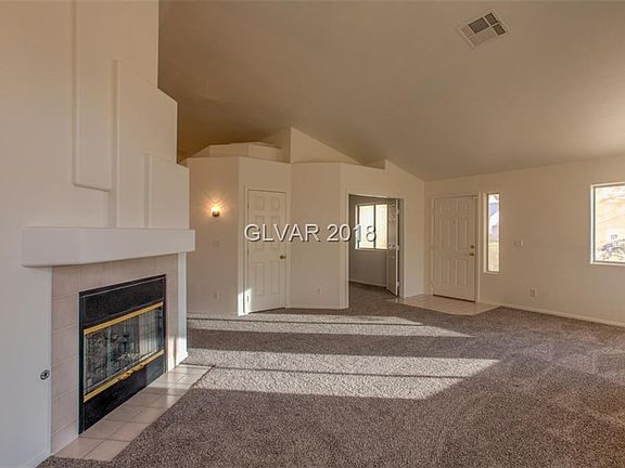 5th image of 4670 Carefree Dr