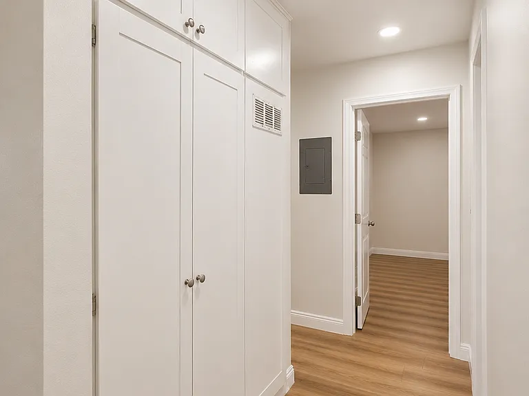 Cedar Crest Apartments — Photo 25