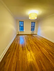 Rented by Metropolis Real Estate of Manhattan