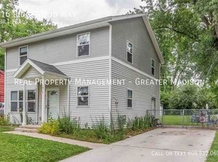 916 Ridgewood Way, Madison, WI 53713