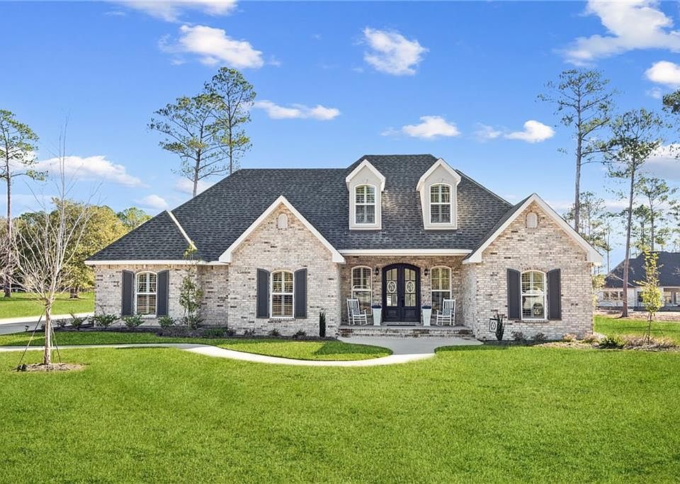 1st image of 629 Northwoods Dr