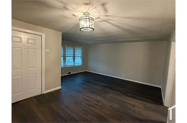 Building Photo - 4209 Beachwood Ave
