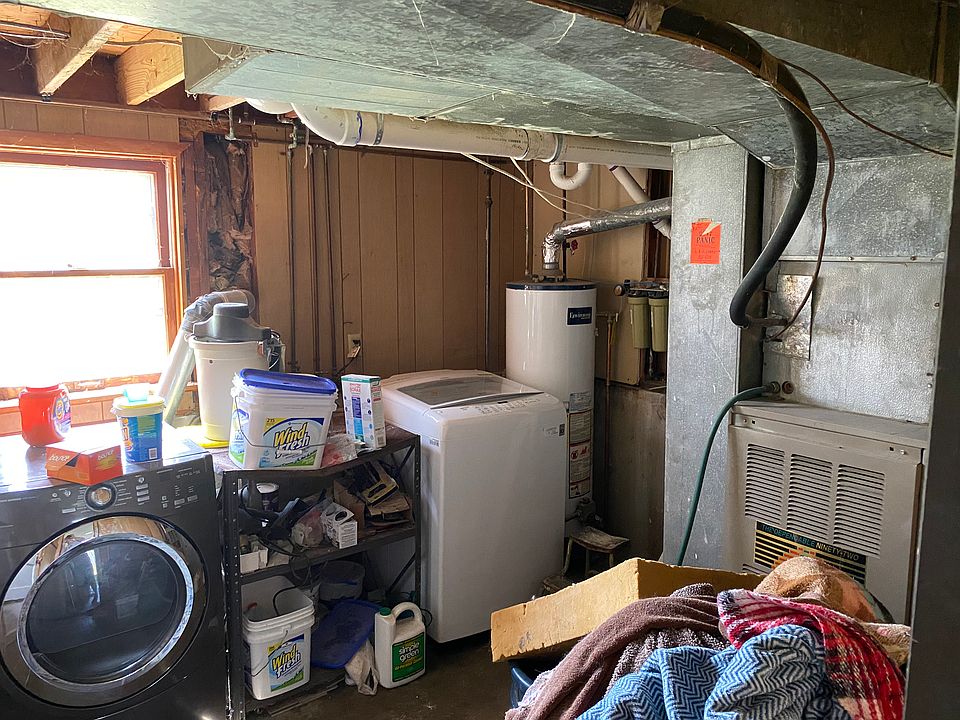 Utility room/ laundry room 
