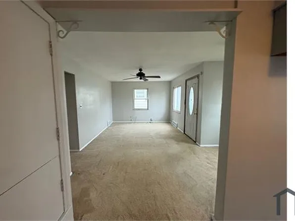 12401 Garland Rd, Cleveland, OH 44125