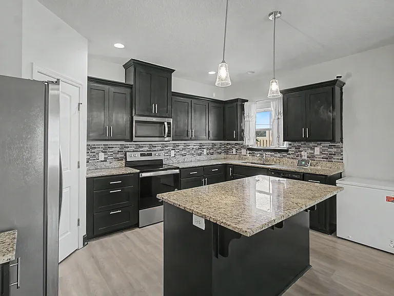 965 Meloney Dr — Photo 6