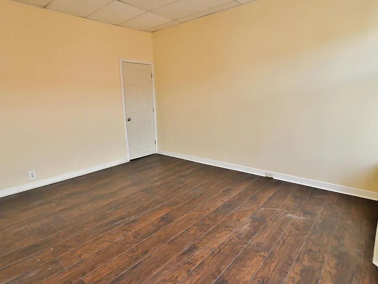 1303 James St — Photo 16