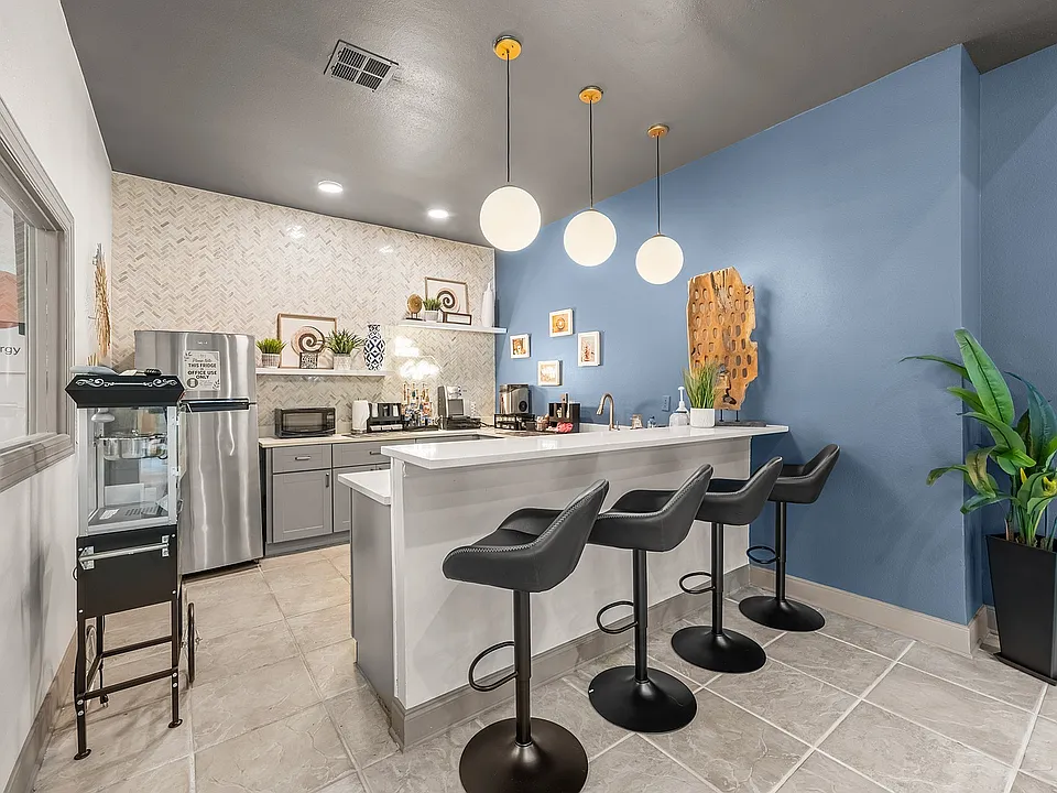 Oak Grove Apartments