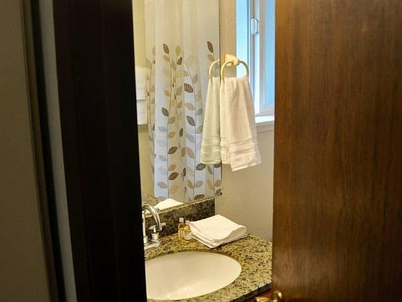 4th image of 480 E Okeefe St APT 215