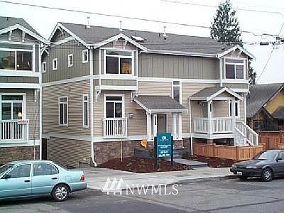 1st image of 1023 B NE 66th Street