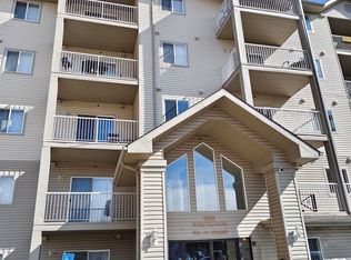Westridge The, Edmonton, AB T5T 6S7