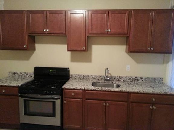 Kitchen with Granite