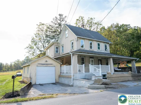 722 Franklin St, Alburtis, PA 18011