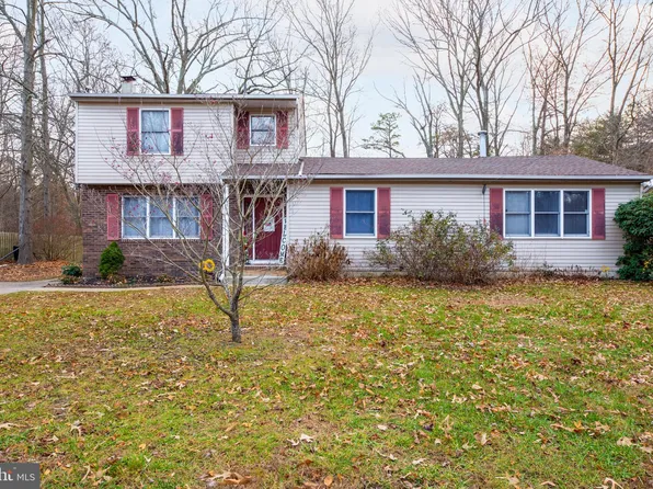 637 W Elmer Rd, Vineland, NJ 08360