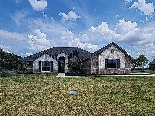 1623 Emilia Dr, Farmersville, TX 75442