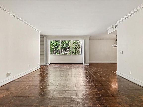 3rd image of 2632 Peachtree Rd NW #404B