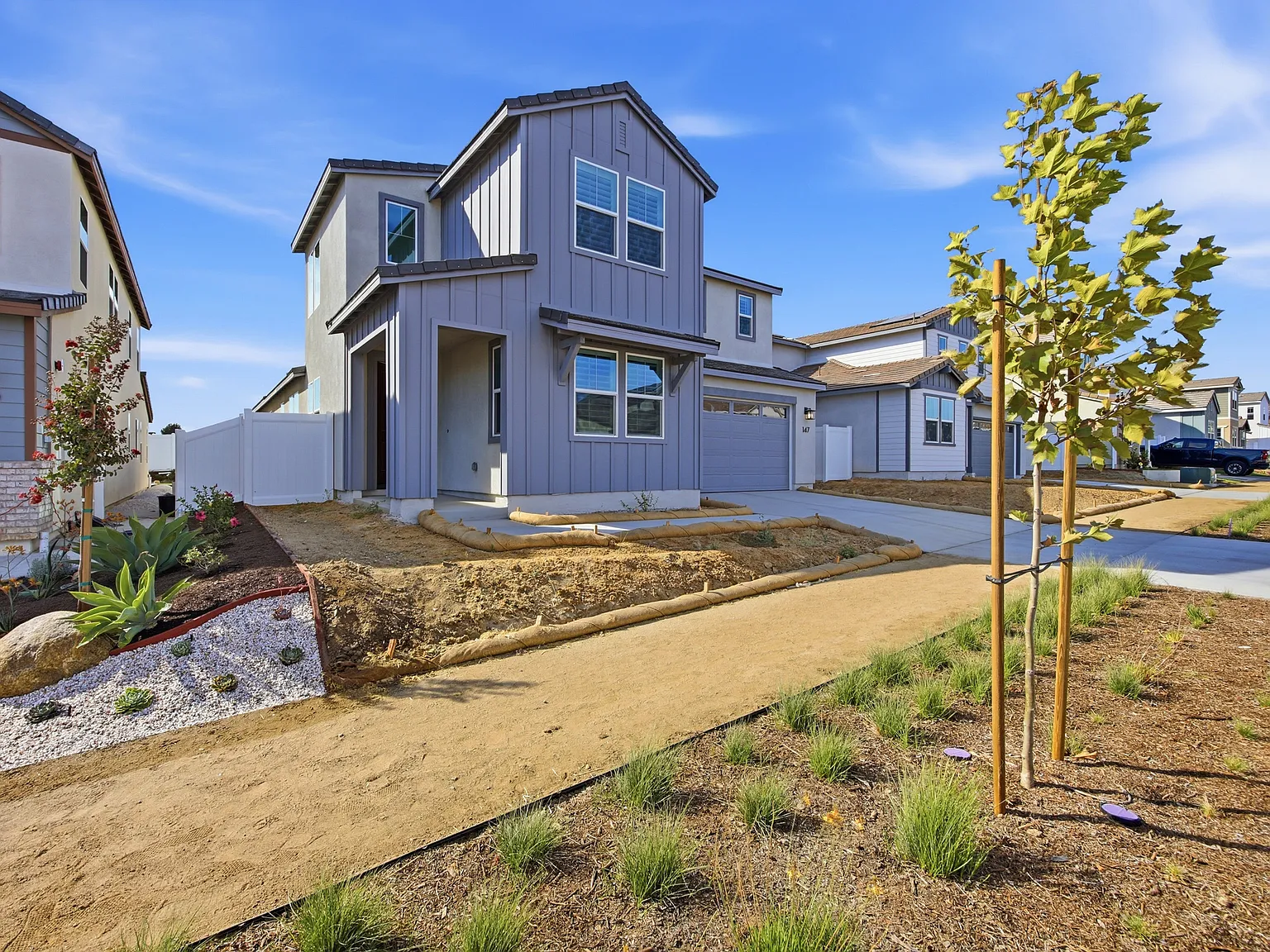 4 bed, 3.5 bath, 2928 sqft, $6,995 — Photo 1