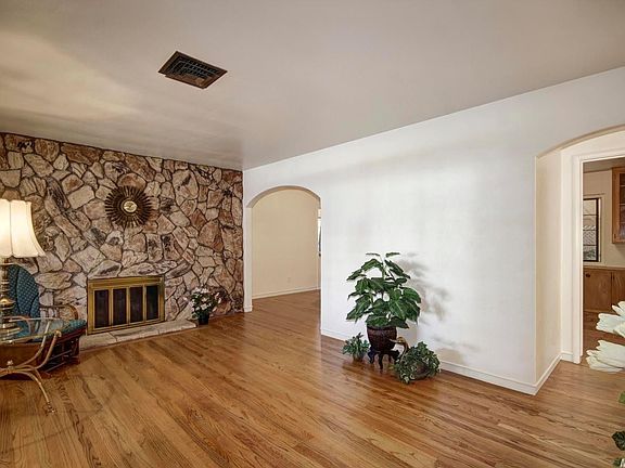 3rd image of 5317 6th Ave
